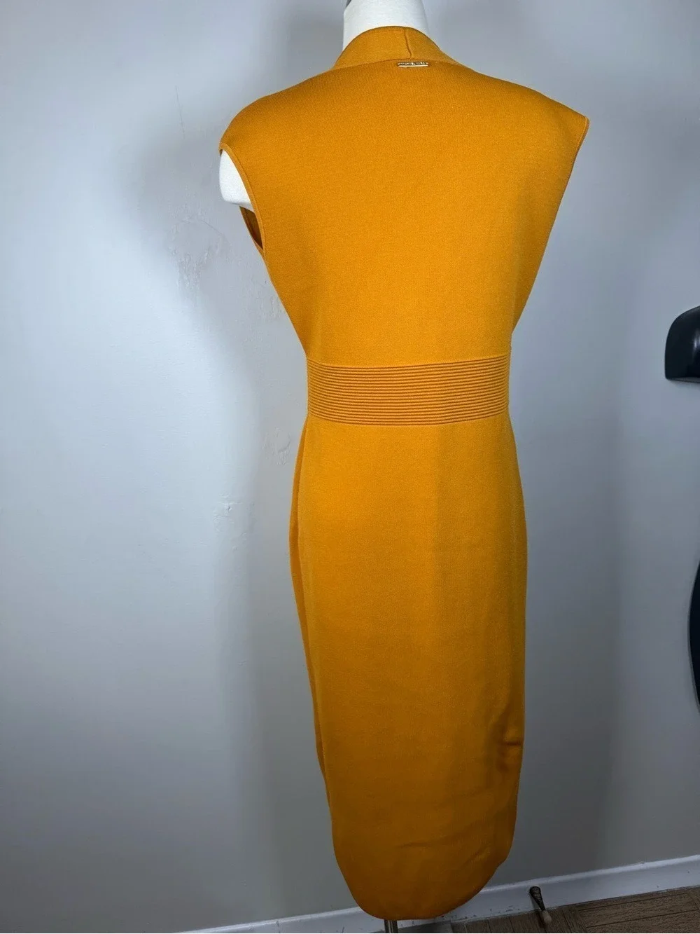 Michael Kors Mustard V-Neck Ribbed Midi Knit Dress Large